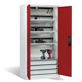 Akkuladeschrank mit 15 Steckdosten + 3 Schubladen